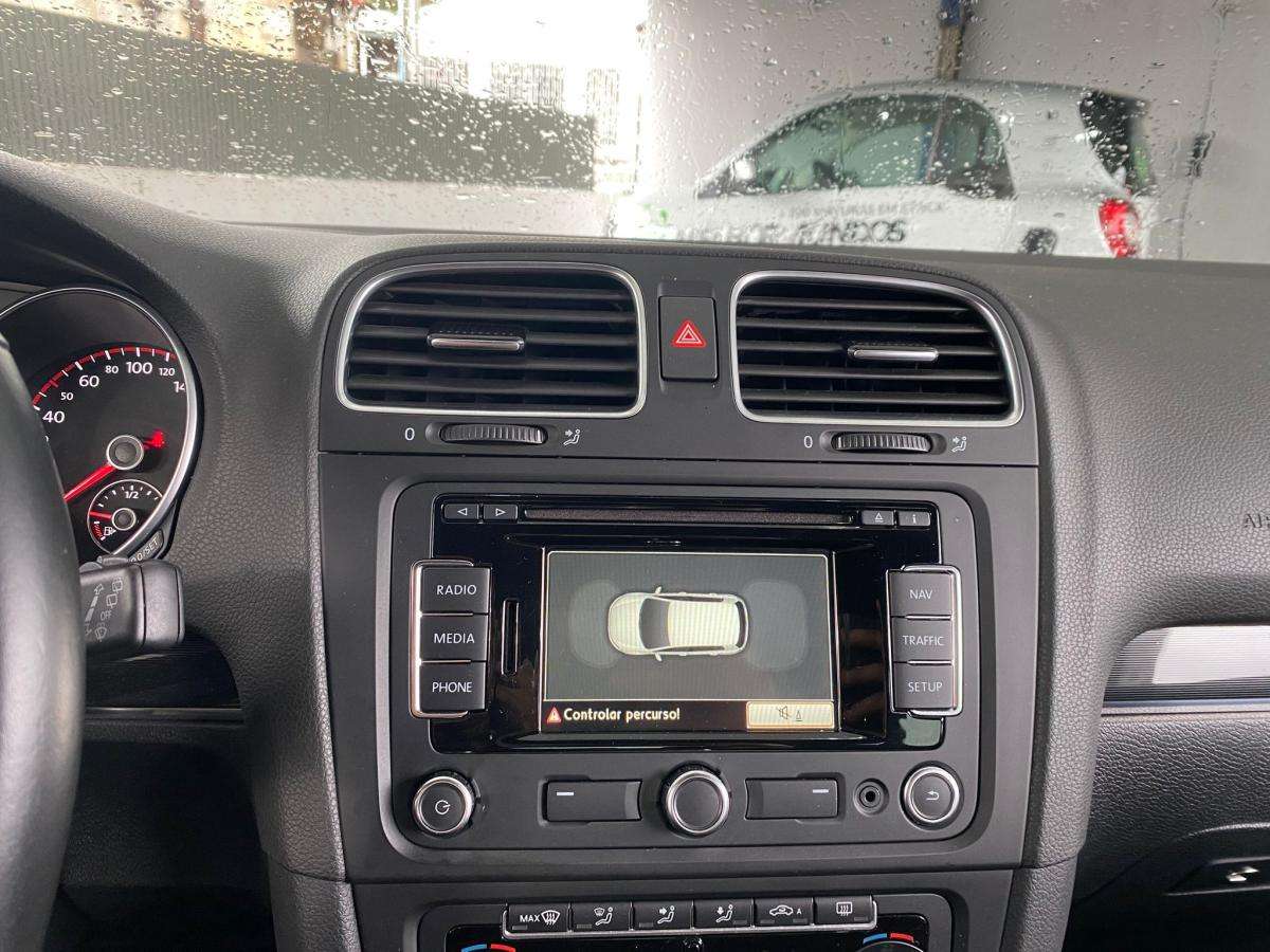 volkswagen-golf-2012-gasolina-1984cc