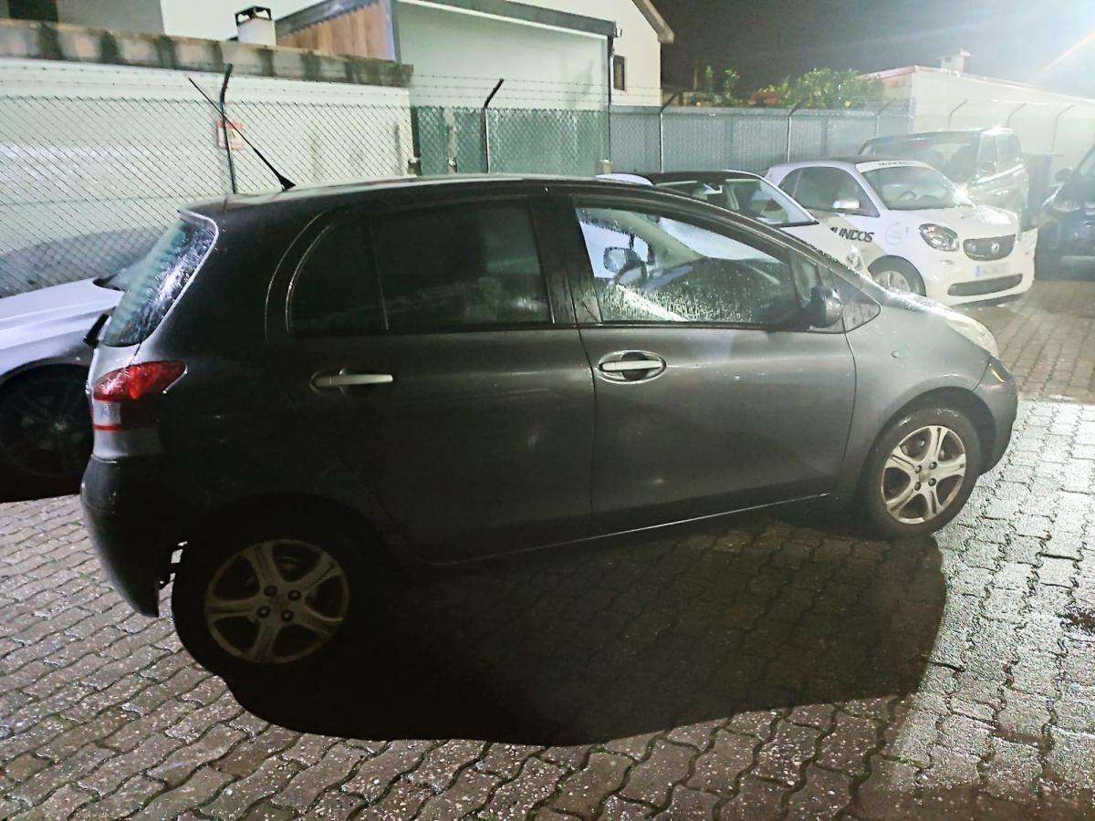 toyota-yaris-2011-gasolina-998cc