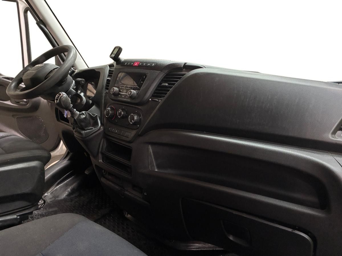 iveco-daily-2021-diesel-2287cc