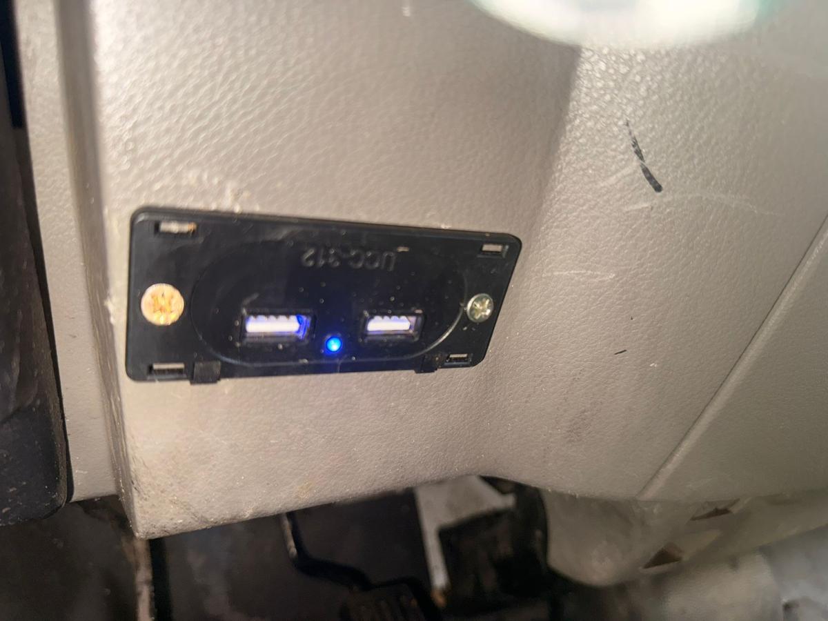 nissan-cabstar-2008-diesel-2488cc