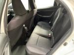 toyota-yaris-2023-hibrido-a-gasolina-1490cc