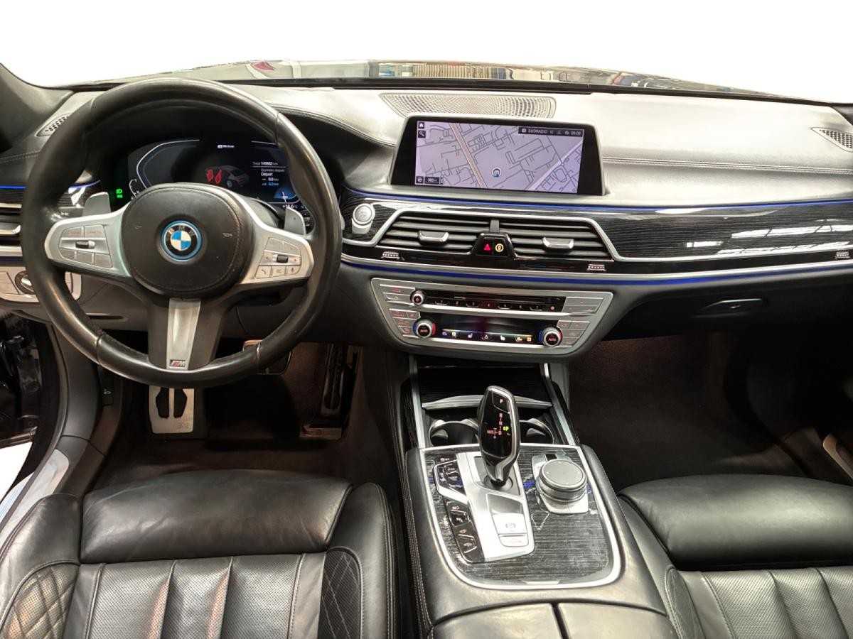 bmw-serie-7-2022-hibrido-a-gasolina-2998cc