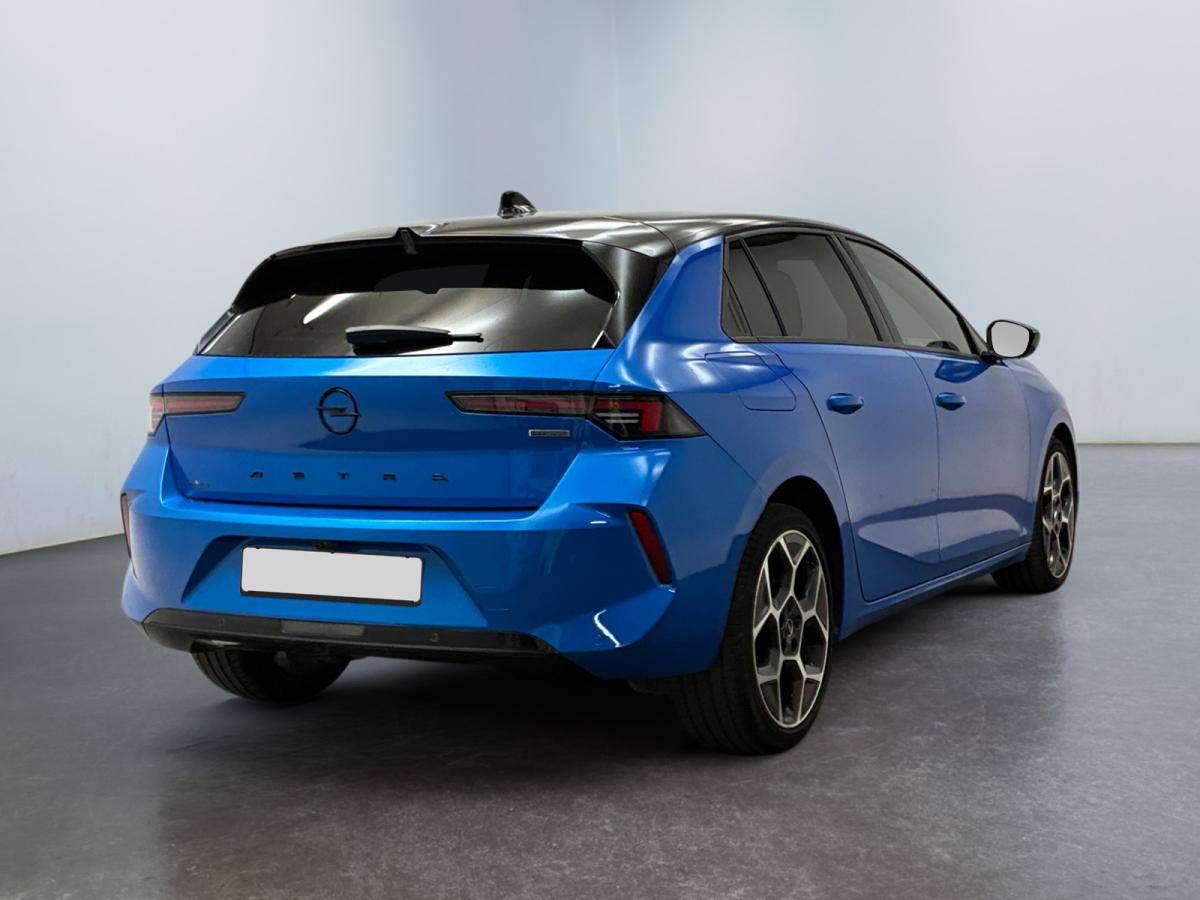 opel-astra-2023-hibrido-a-gasolina-1598cc