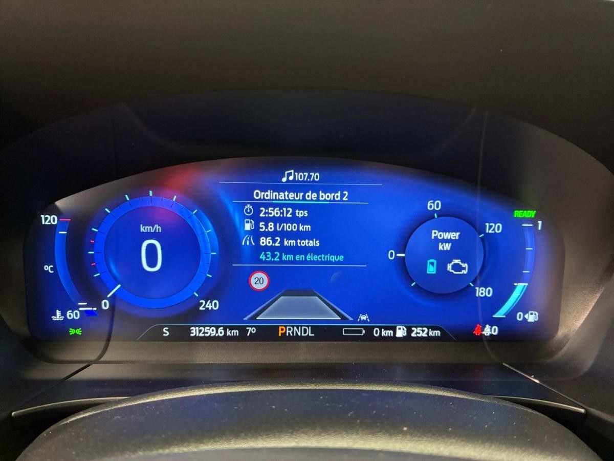 ford-kuga-2023-hibrido-a-gasolina-2488cc