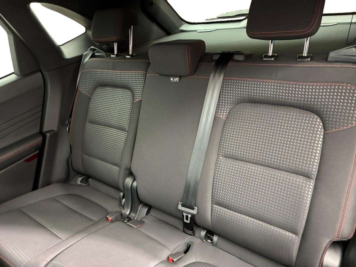 ford-kuga-2023-hibrido-a-gasolina-2488cc