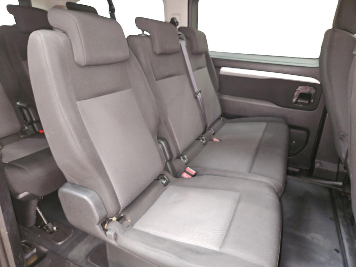 opel-zafira-life-2021-diesel-1499cc
