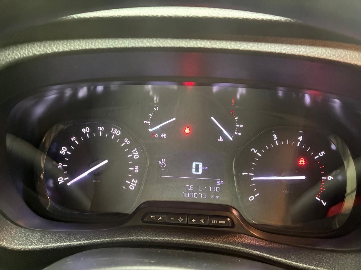 peugeot-expert-2020-diesel-1997cc