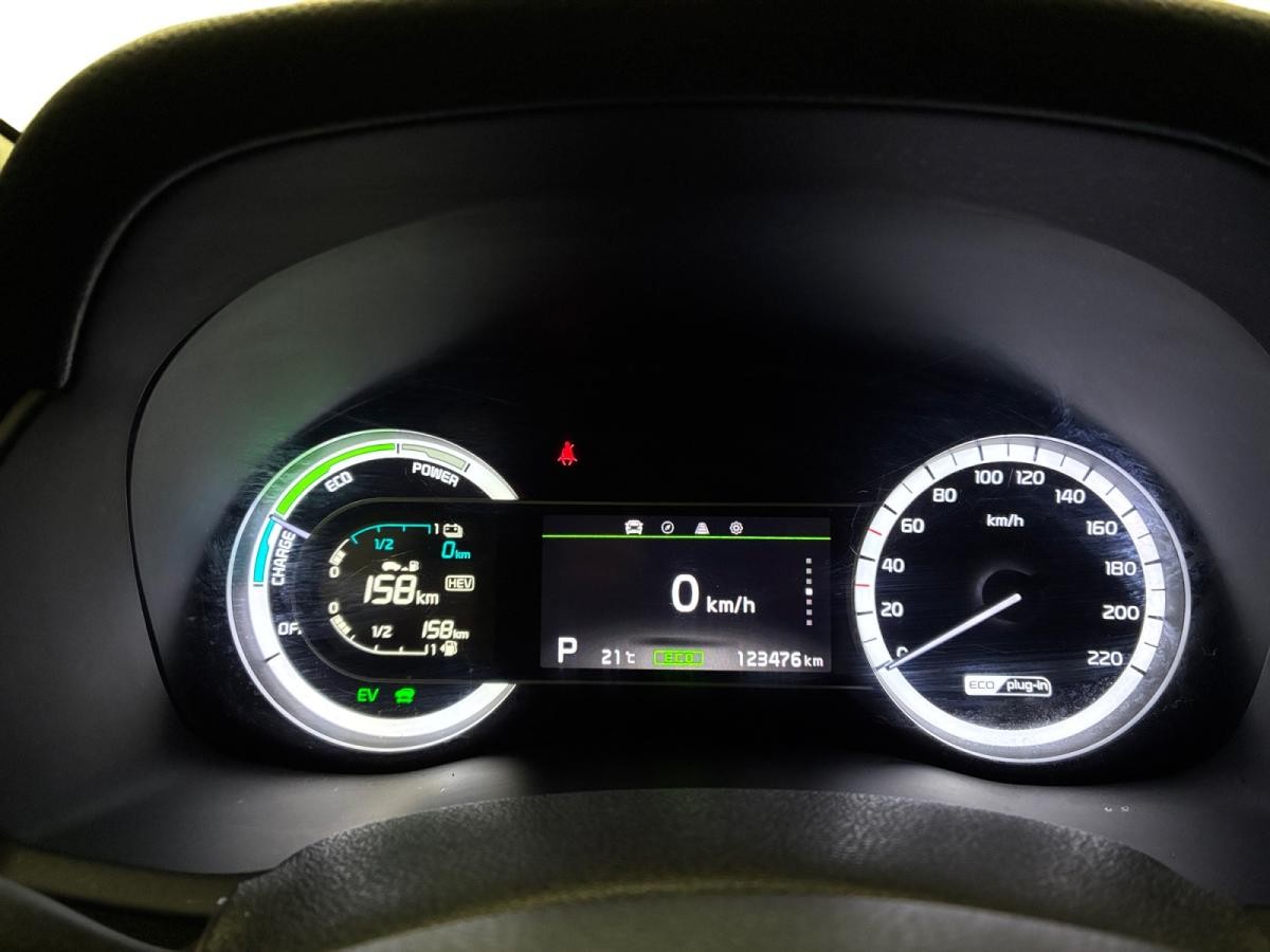 kia-niro-2019-hibrido-a-gasolina-1580cc