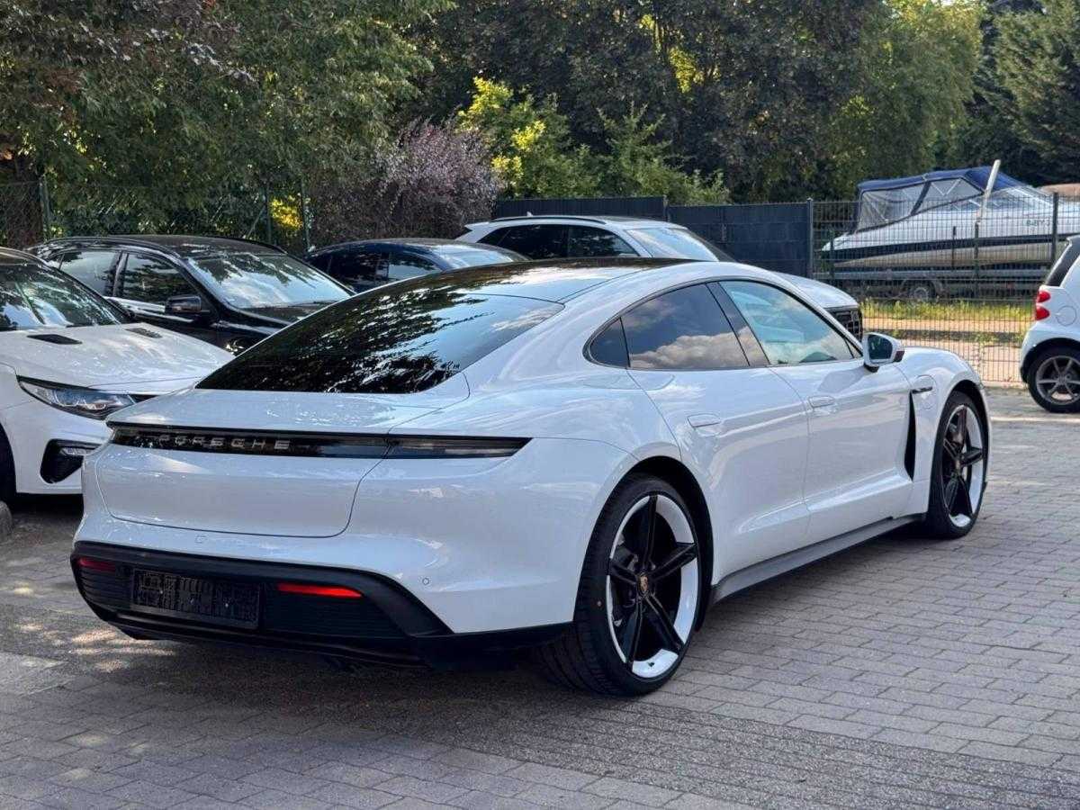 porsche-taycan-2021-eletrico-0cc