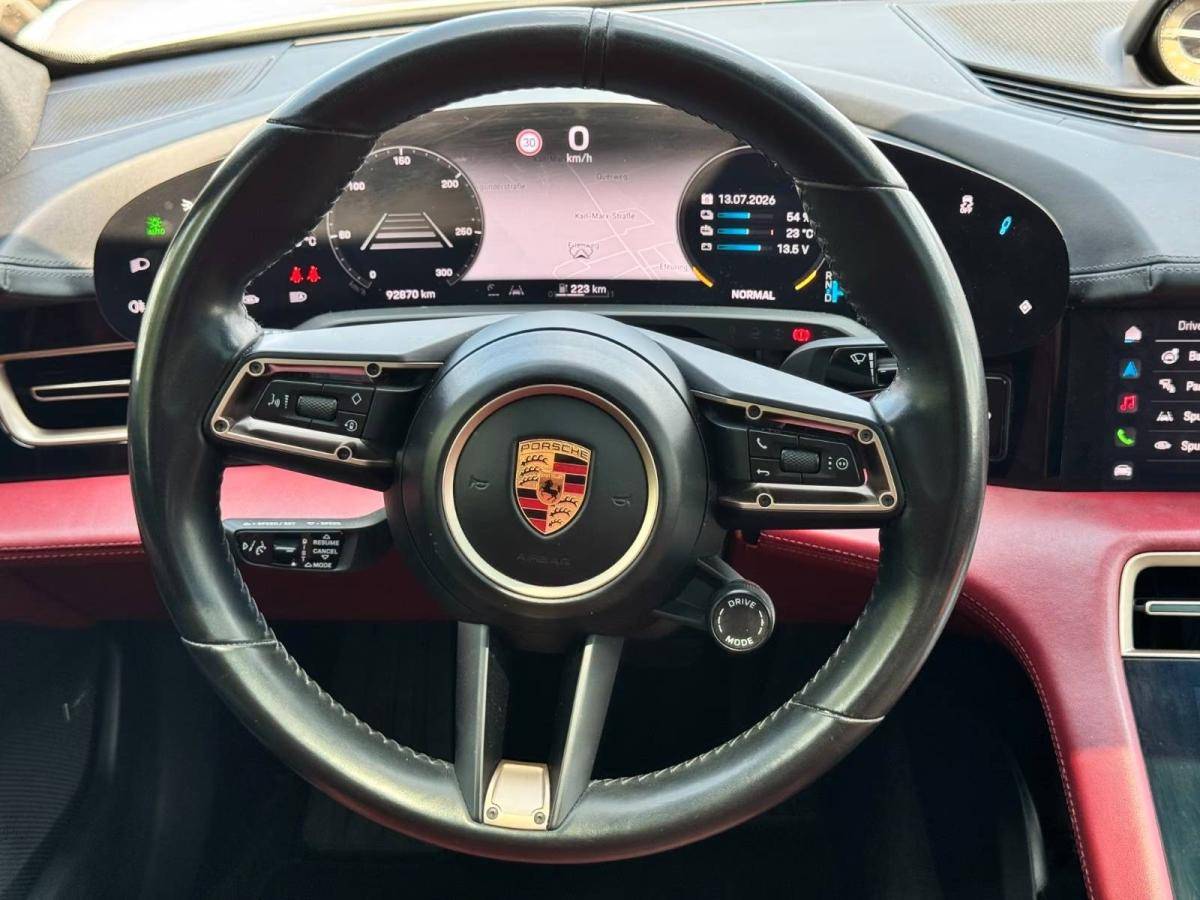 porsche-taycan-2021-eletrico-0cc