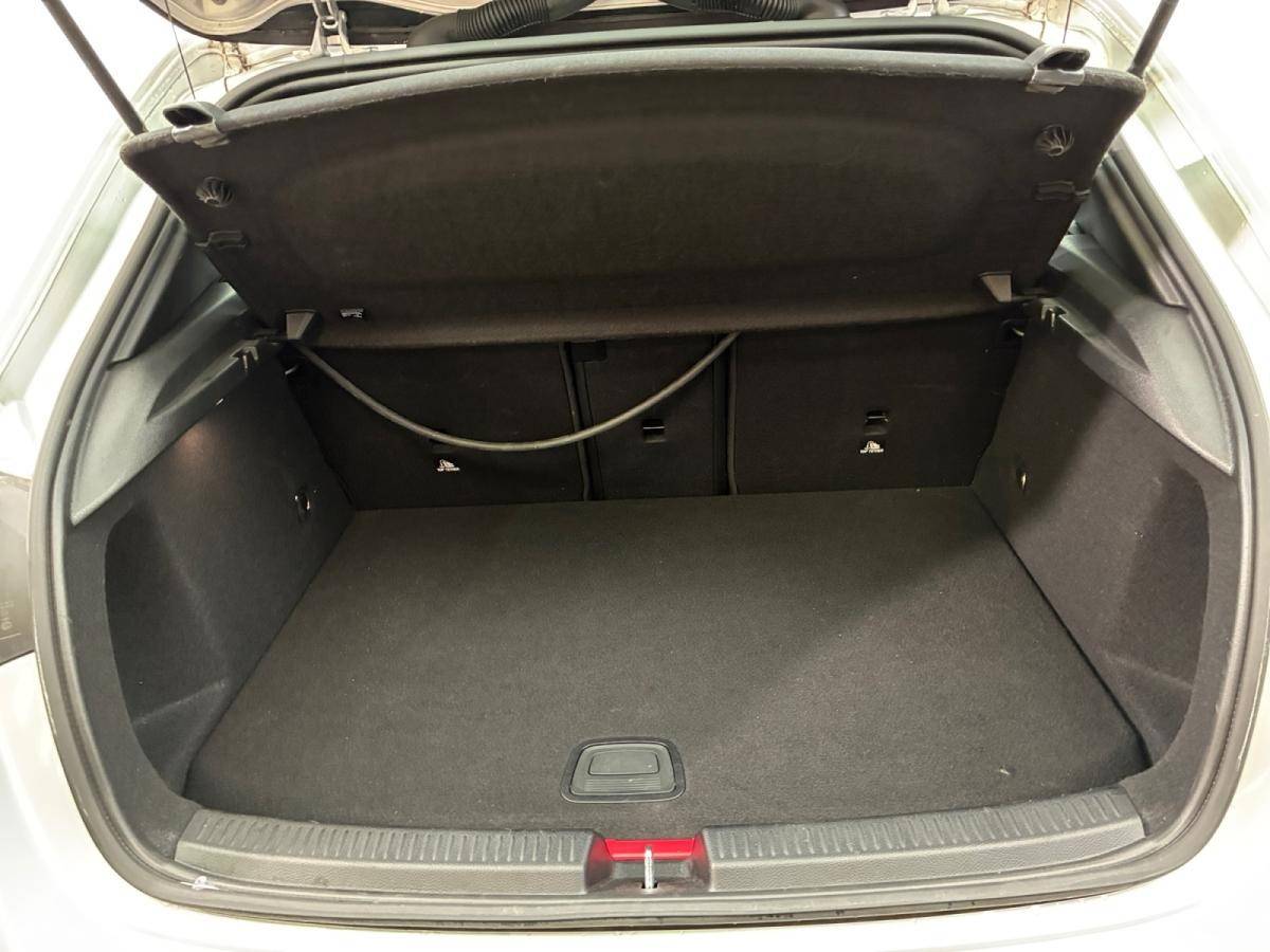 mercedes-benz-classe-a-2022-hibrido-a-gasolina-1332cc