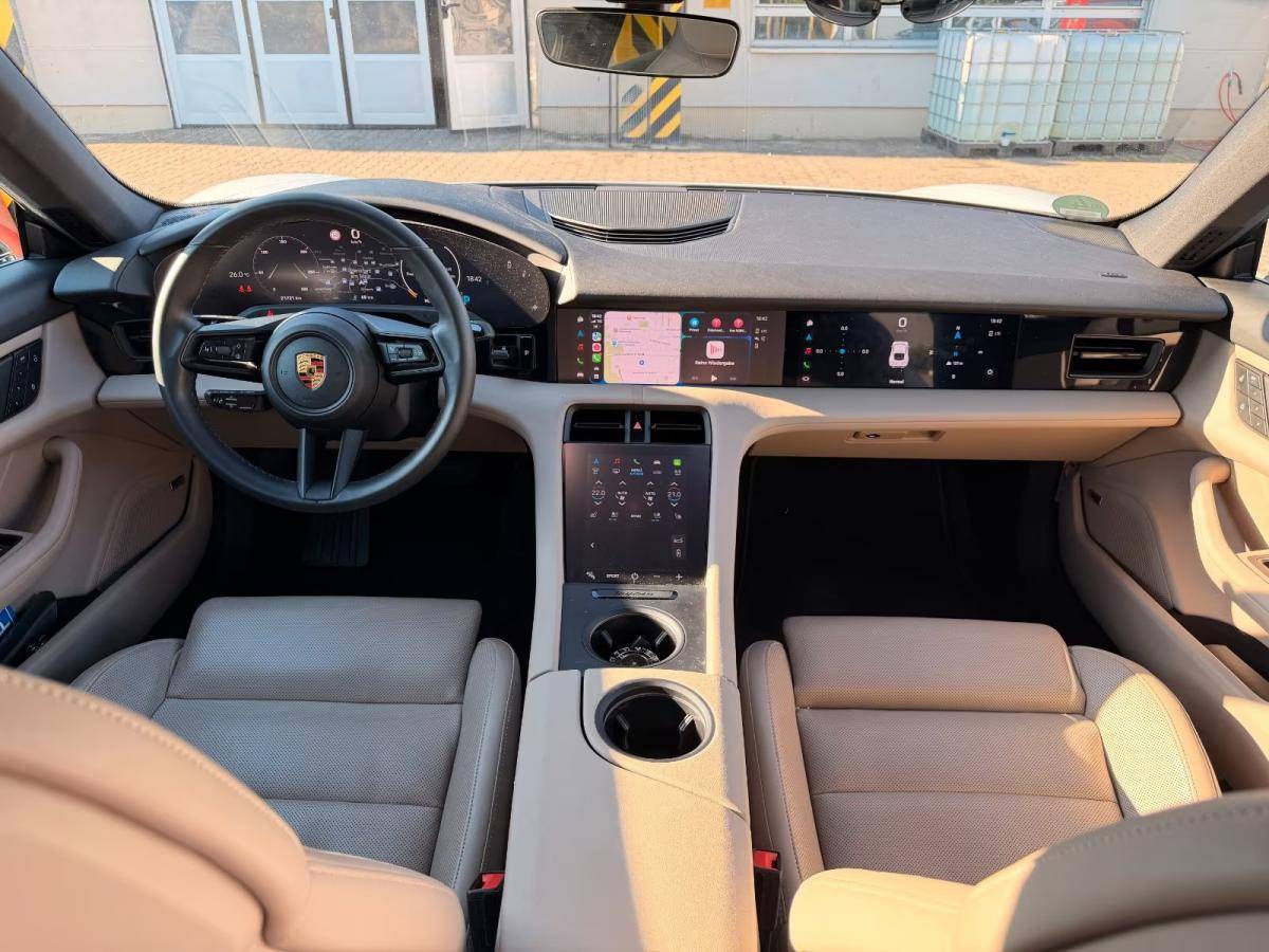 porsche-taycan-2021-eletrico-0cc