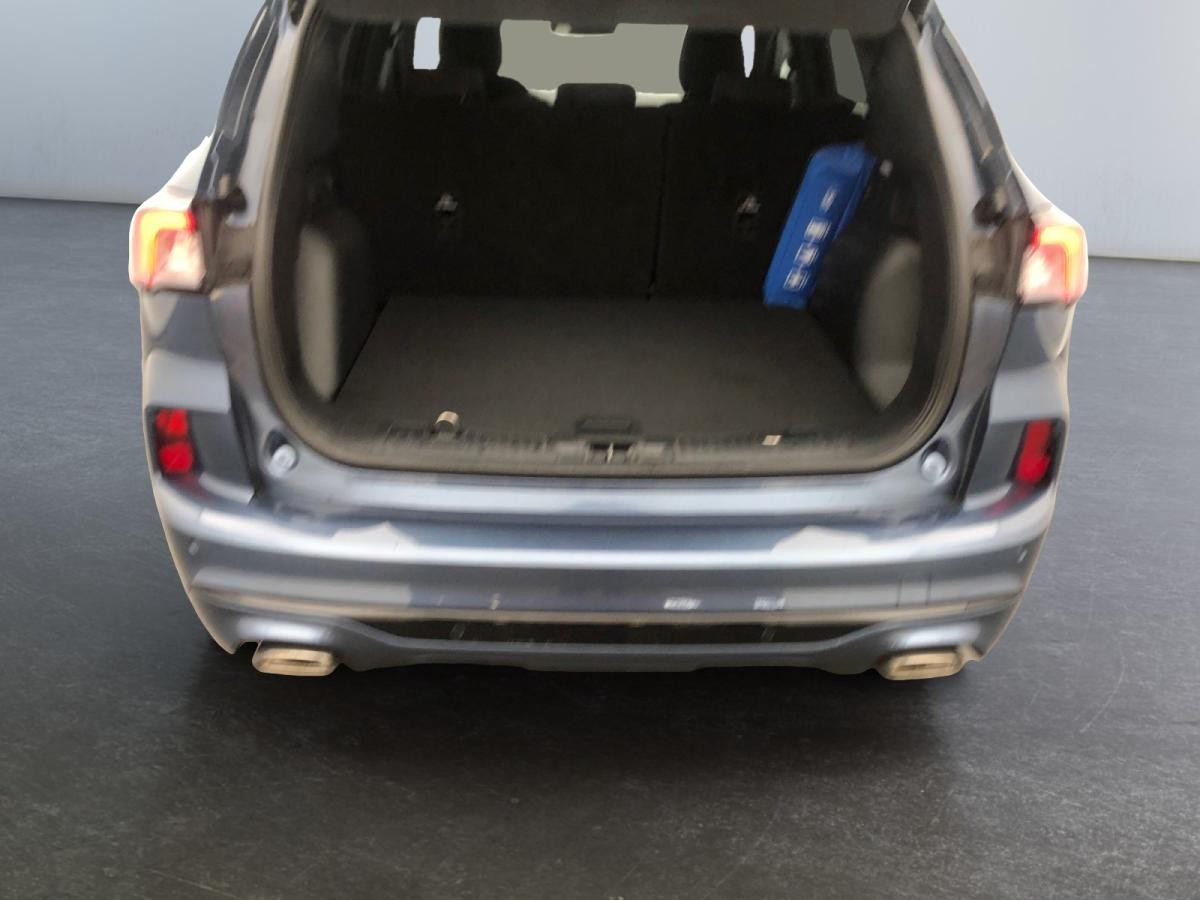 ford-kuga-2023-hibrido-a-gasolina-2488cc