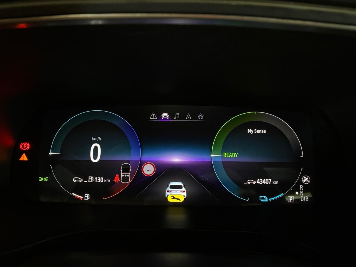 renault-arkana-2023-hibrido-a-gasolina-1598cc