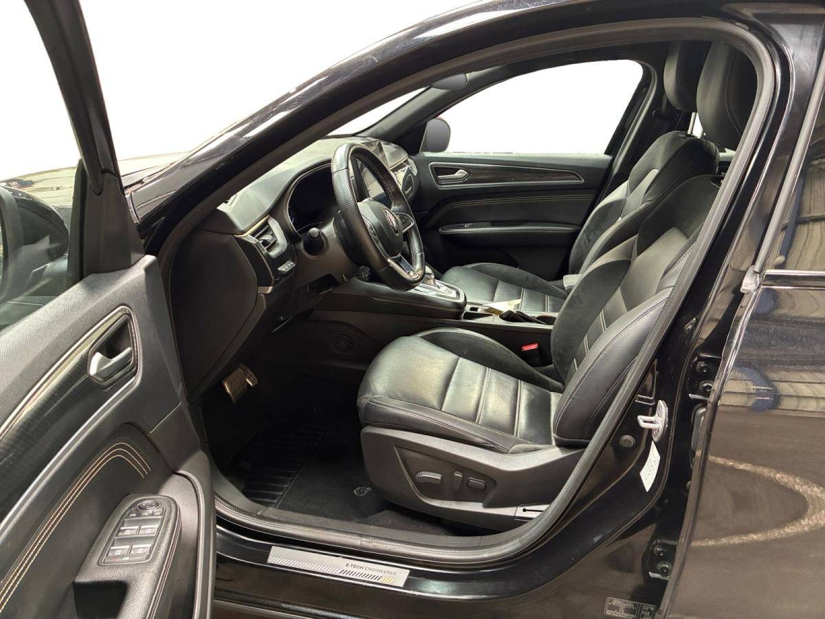 renault-arkana-2023-hibrido-a-gasolina-1598cc