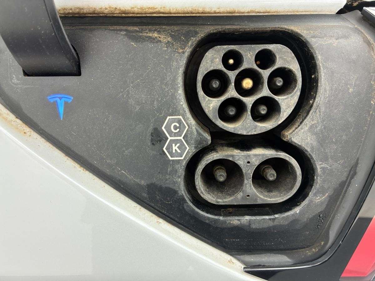 tesla-model-y-2023-eletrico-0cc