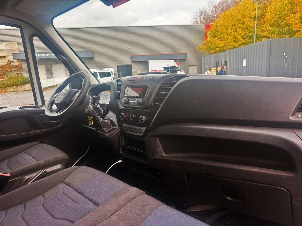 iveco-daily-2021-diesel-2287cc