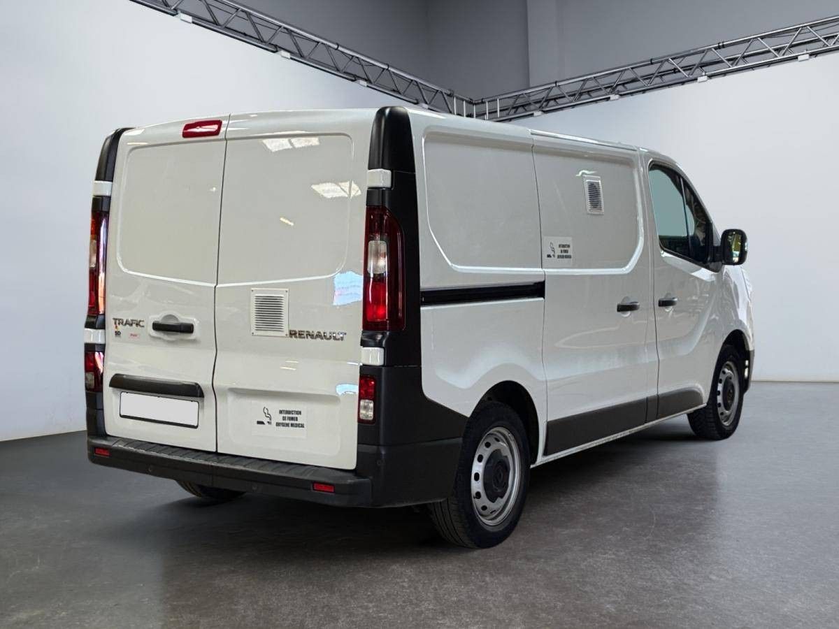 renault-trafic-2022-diesel-1997cc