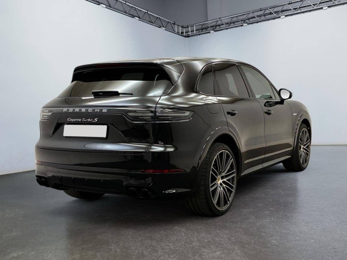 porsche-cayenne-2023-hibrido-a-gasolina-3996cc