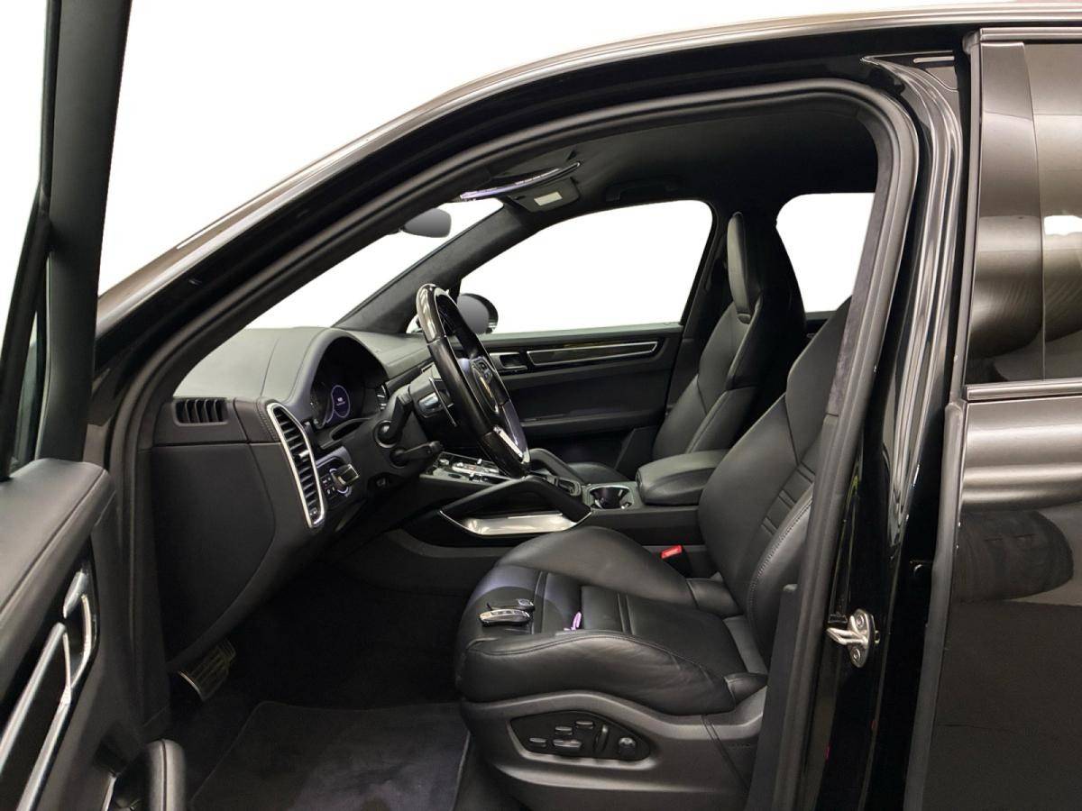 porsche-cayenne-2023-hibrido-a-gasolina-3996cc