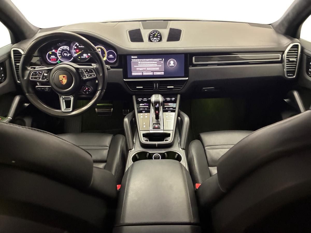 porsche-cayenne-2023-hibrido-a-gasolina-3996cc