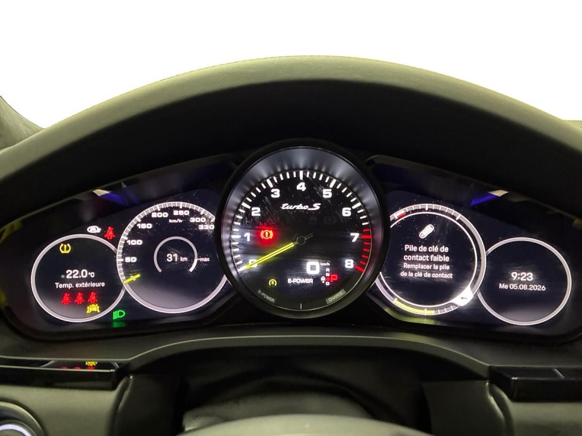 porsche-cayenne-2023-hibrido-a-gasolina-3996cc