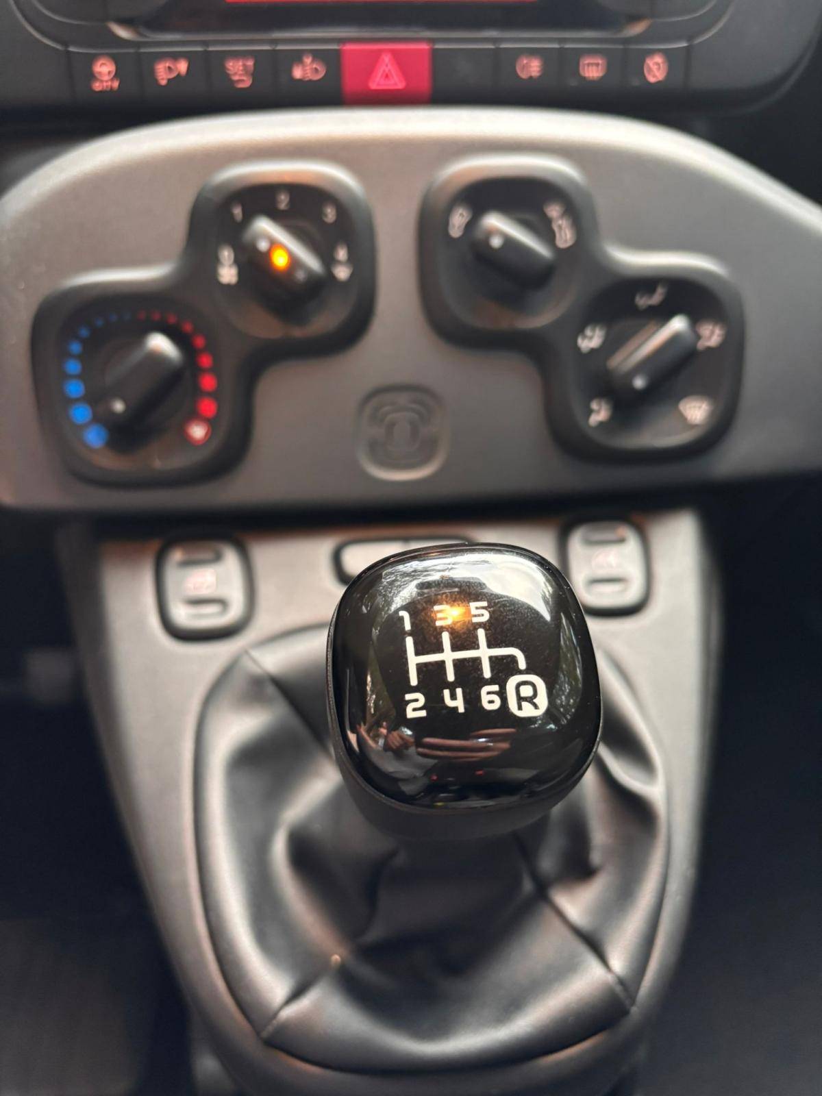 fiat-panda-2022-hibrido-a-gasolina-999cc