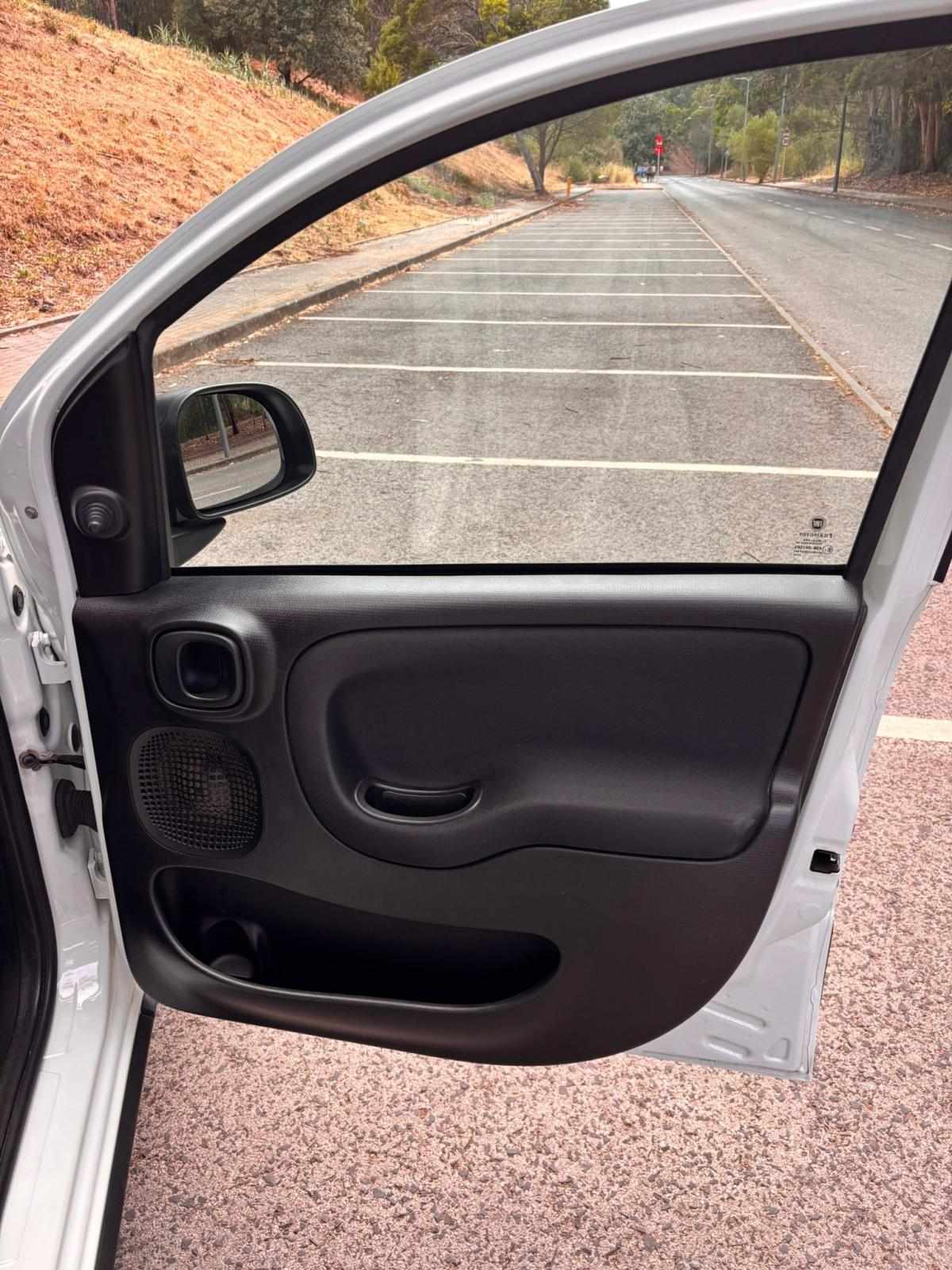 fiat-panda-2022-hibrido-a-gasolina-999cc