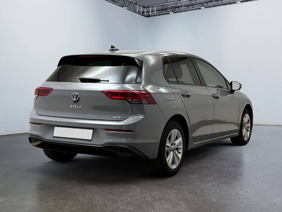 volkswagen-golf-2023-hibrido-a-gasolina-999cc