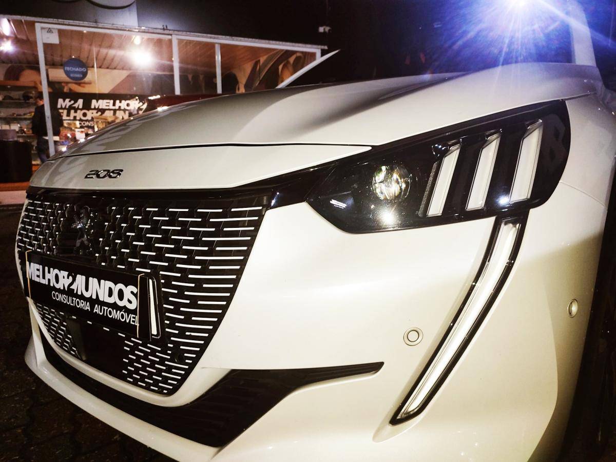 peugeot-208-2021-eletrico-500cc