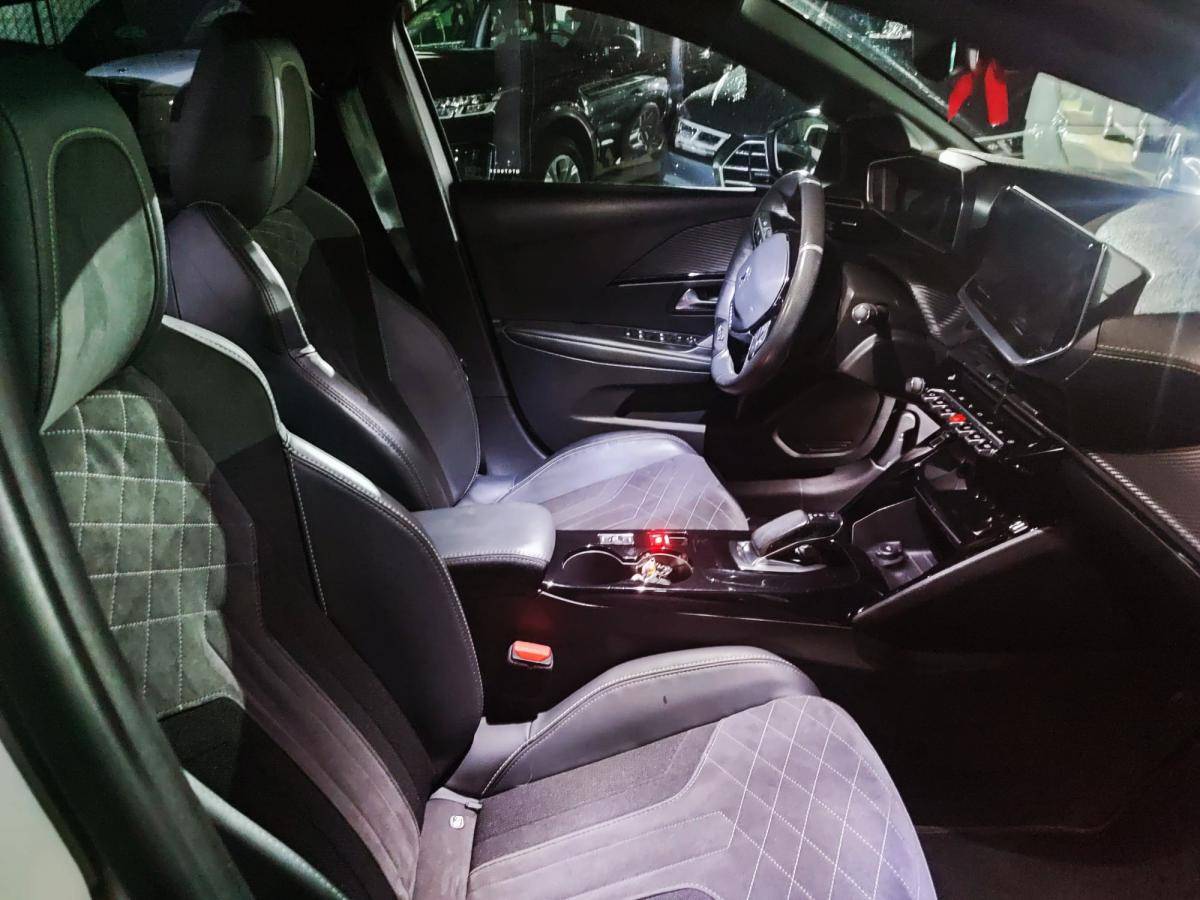 peugeot-208-2021-eletrico-500cc
