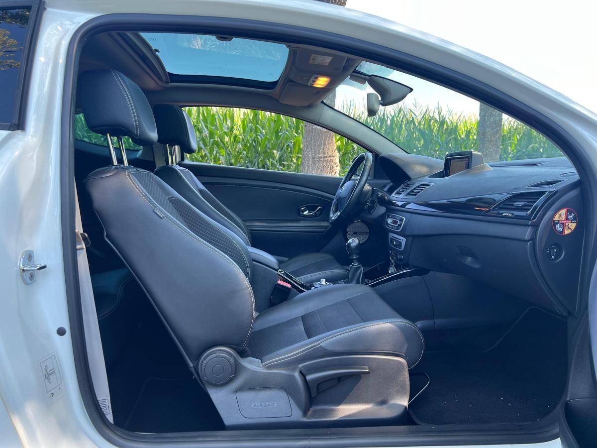 renault-megane-coupe-2016-diesel-1598cc