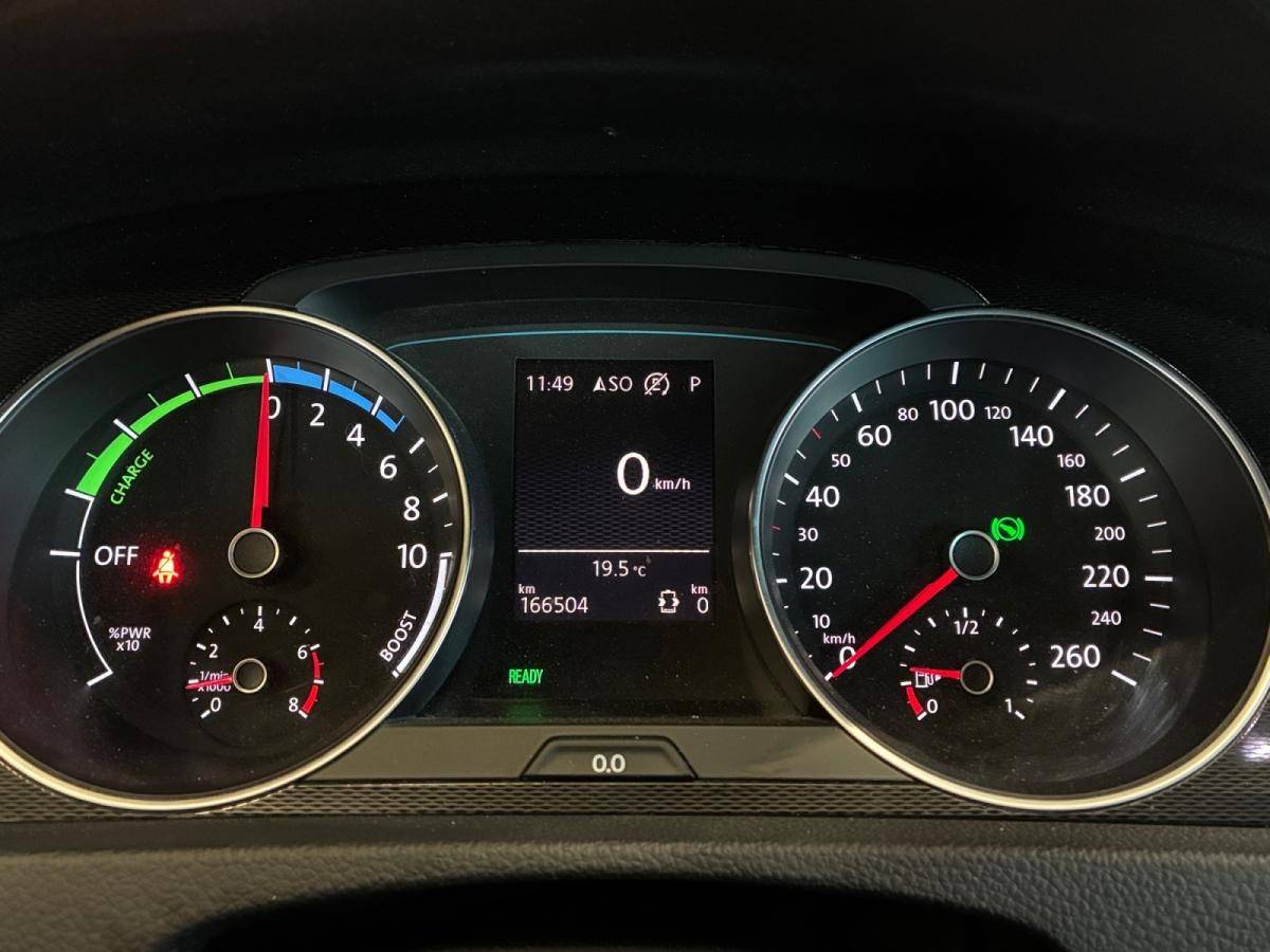 volkswagen-golf-2015-hibrido-a-gasolina-1395cc