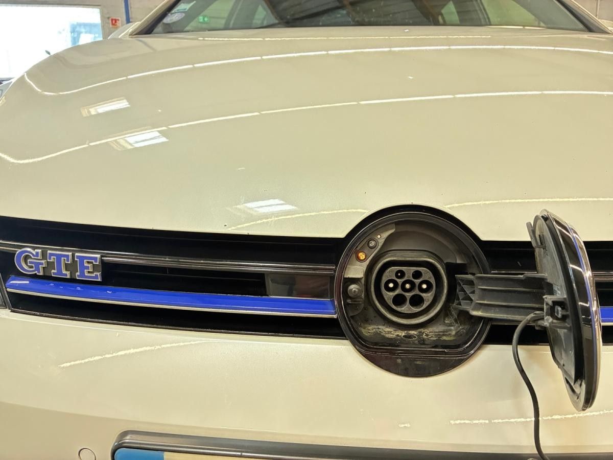 volkswagen-golf-2015-hibrido-a-gasolina-1395cc