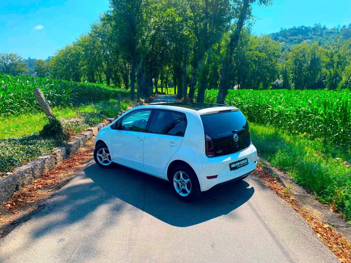 volkswagen-up-2017-gasolina-999cc