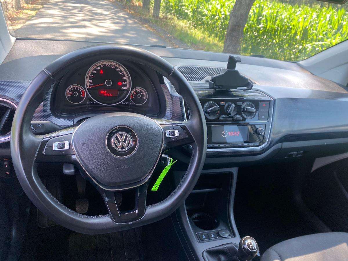 volkswagen-up-2017-gasolina-999cc