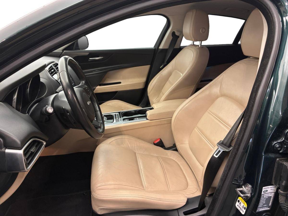 jaguar-xe-2016-diesel-1999cc