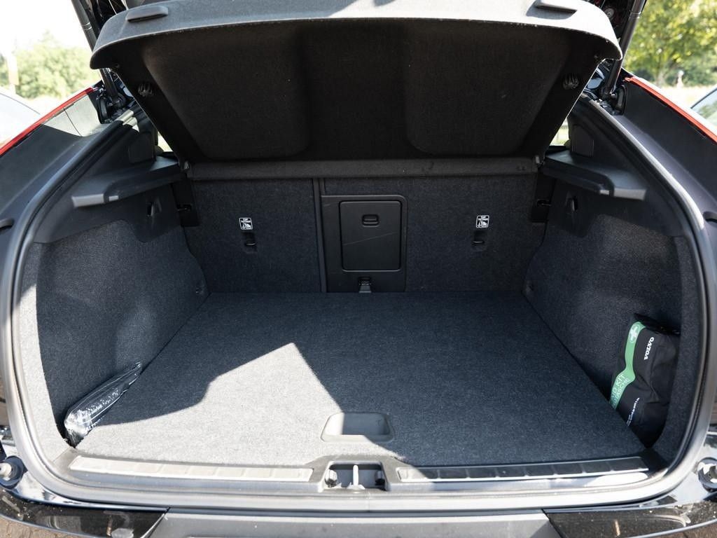 volvo-c40-2022-eletrico-0cc
