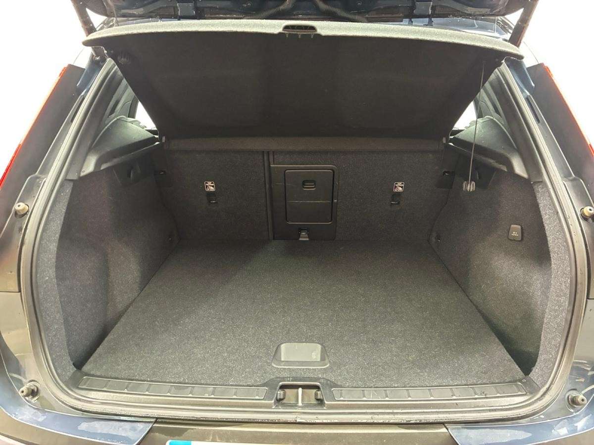 volvo-xc40-2022-eletrico-0cc