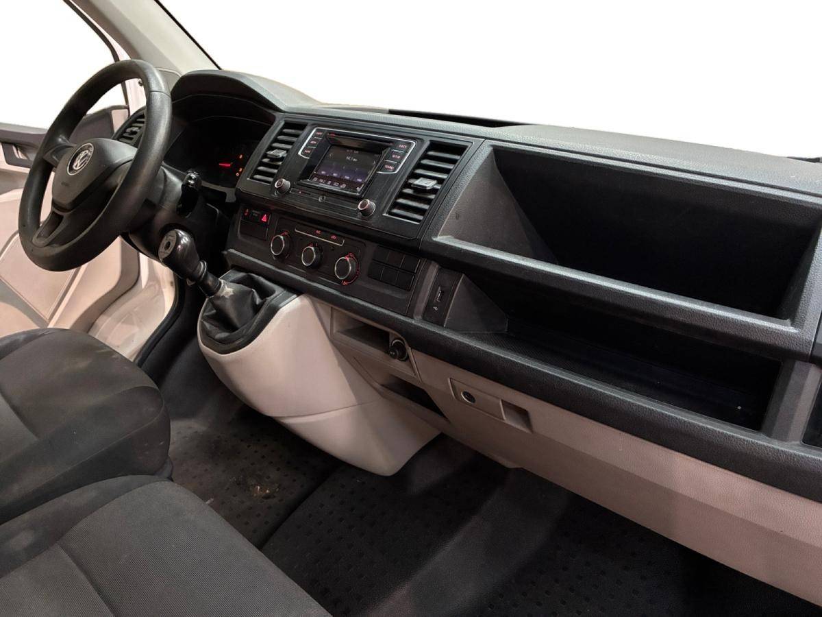 volkswagen-transporter-2018-diesel-1968cc