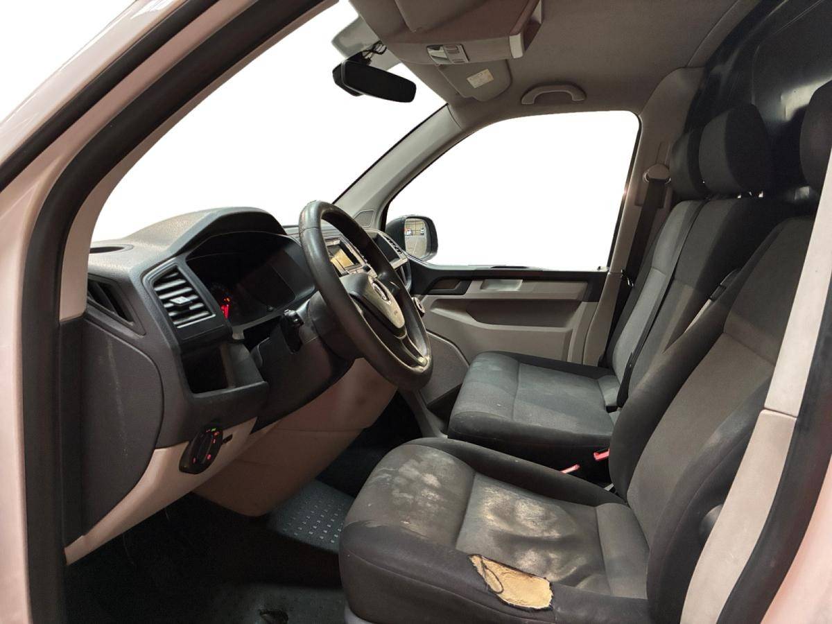 volkswagen-transporter-2018-diesel-1968cc