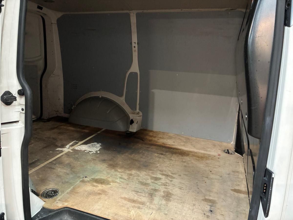 volkswagen-transporter-2018-diesel-1968cc