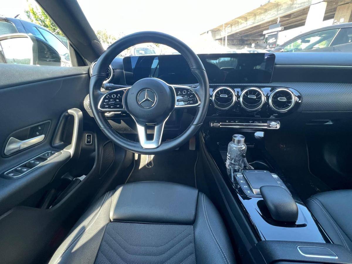 mercedes-benz-cla-2023-diesel-1950cc