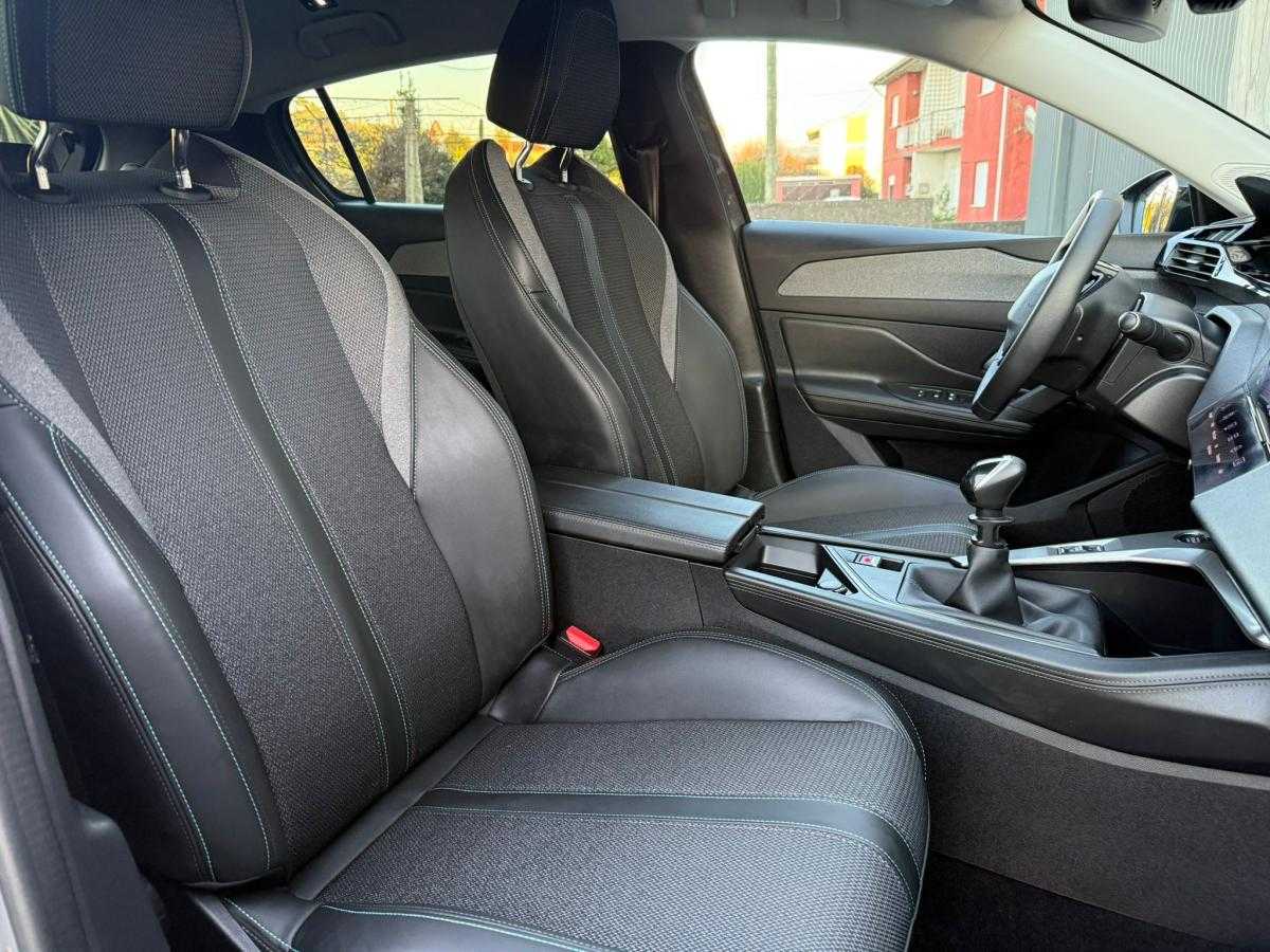 peugeot-308-2023-gasolina-1199cc