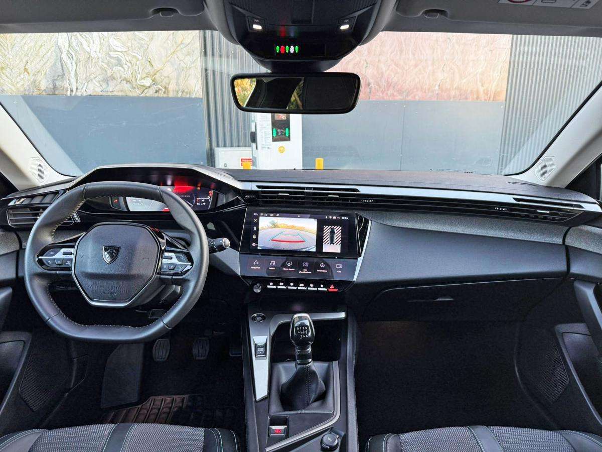 peugeot-308-2023-gasolina-1199cc