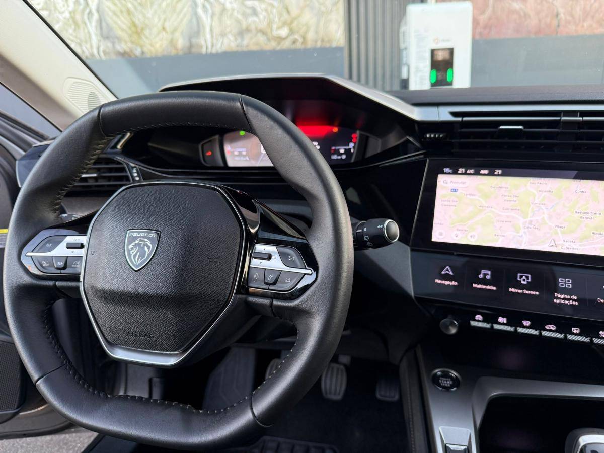 peugeot-308-2023-gasolina-1199cc