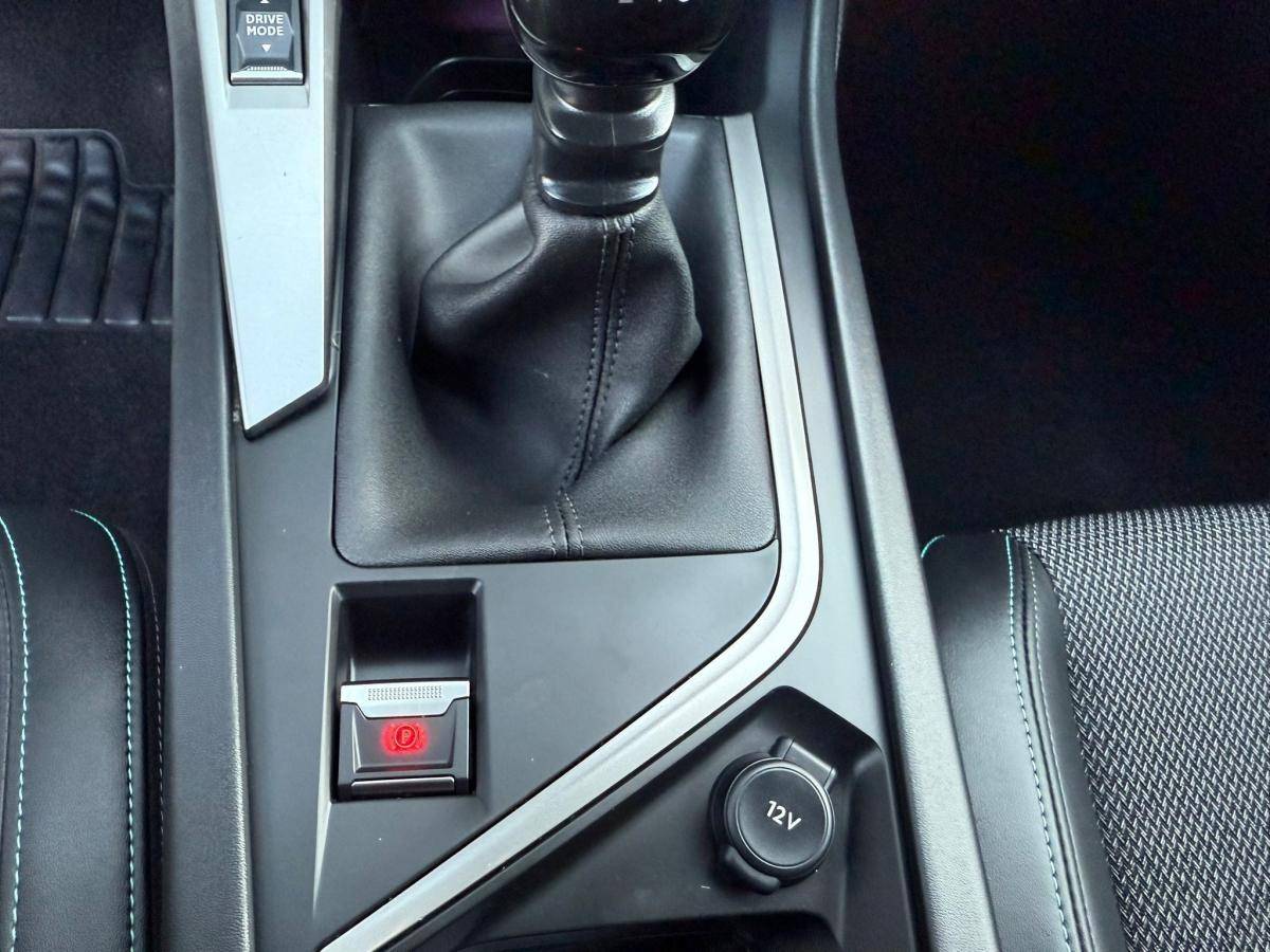 peugeot-308-2023-gasolina-1199cc