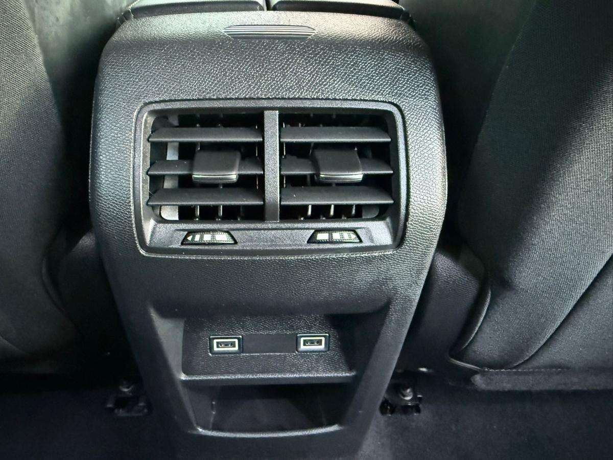 peugeot-308-2023-gasolina-1199cc