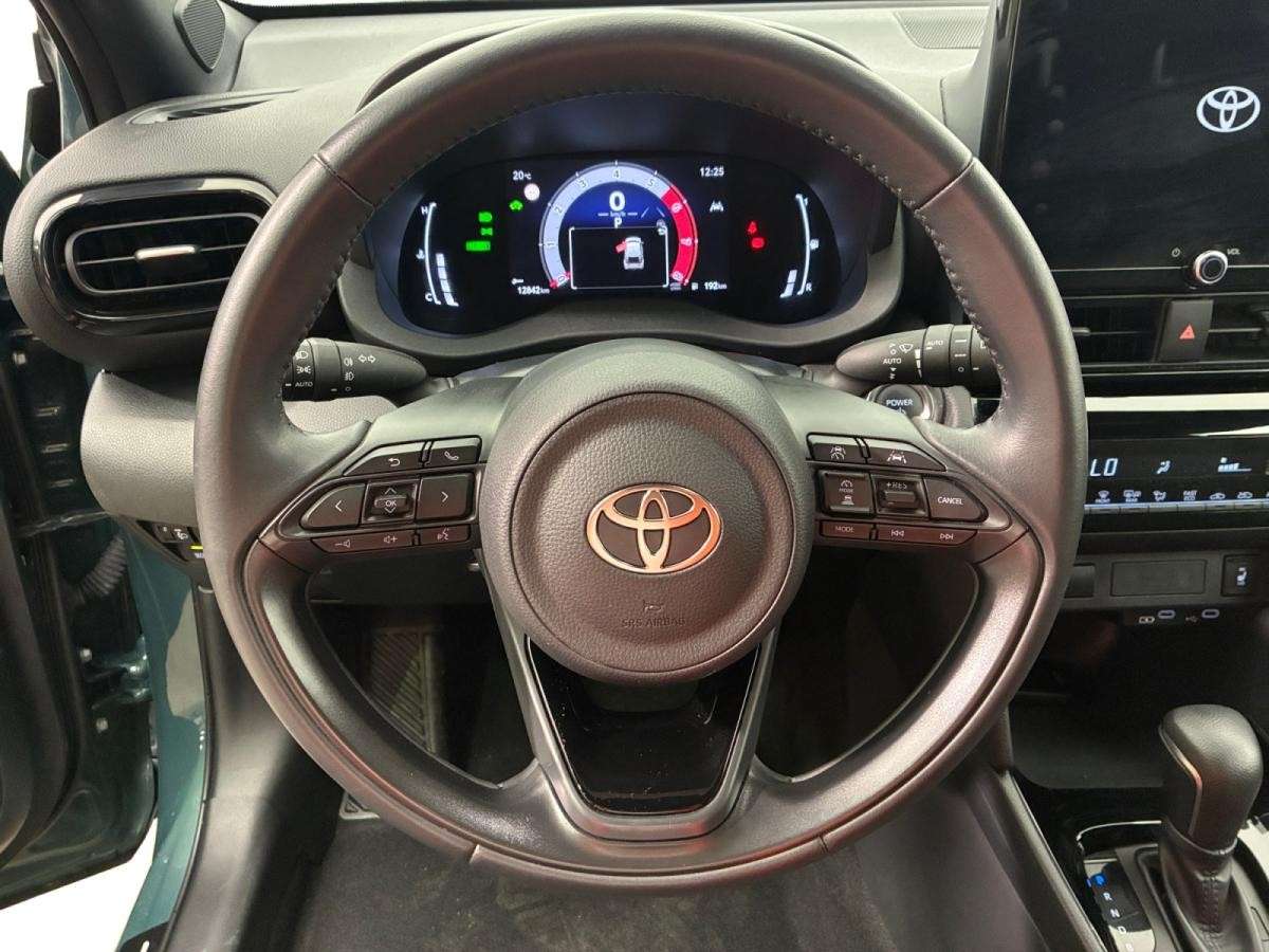 toyota-yaris-cross-2025-hibrido-a-gasolina-1490cc