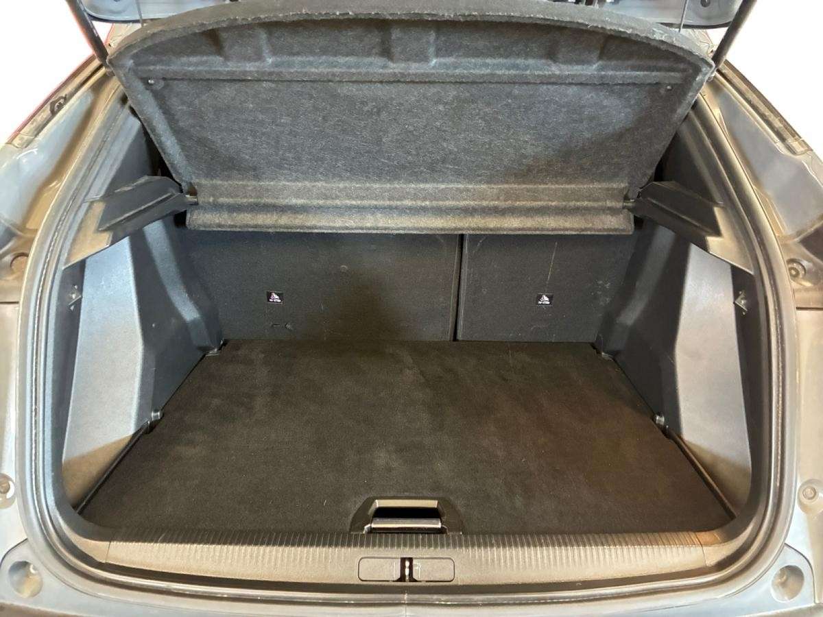 peugeot-2008-2024-gasolina-1199cc